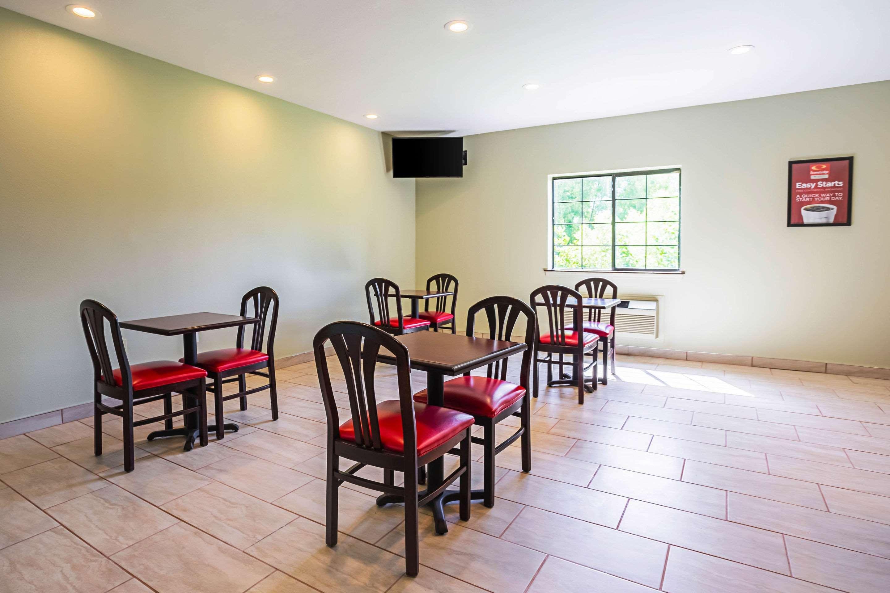 Econo Lodge Inn & Suites Ripley Buitenkant foto