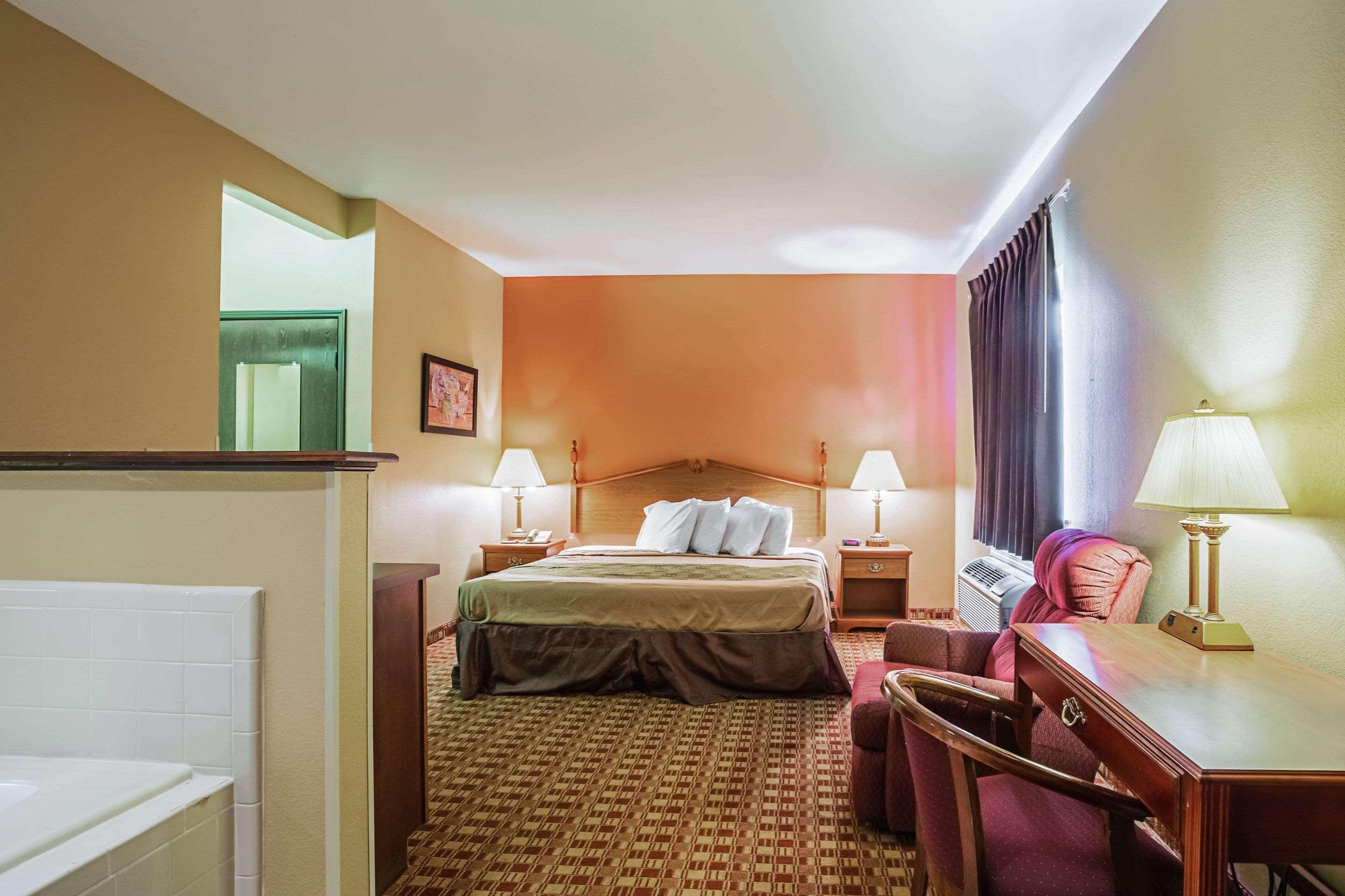 Econo Lodge Inn & Suites Ripley Buitenkant foto