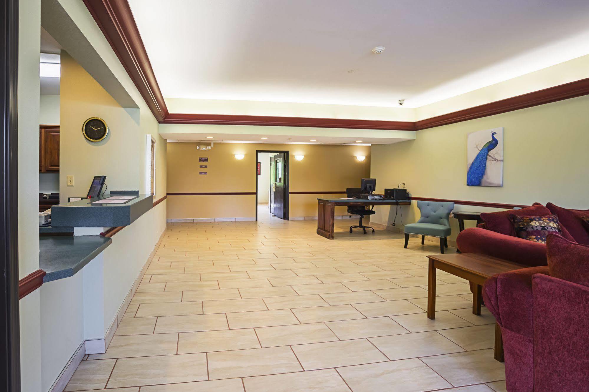 Econo Lodge Inn & Suites Ripley Buitenkant foto